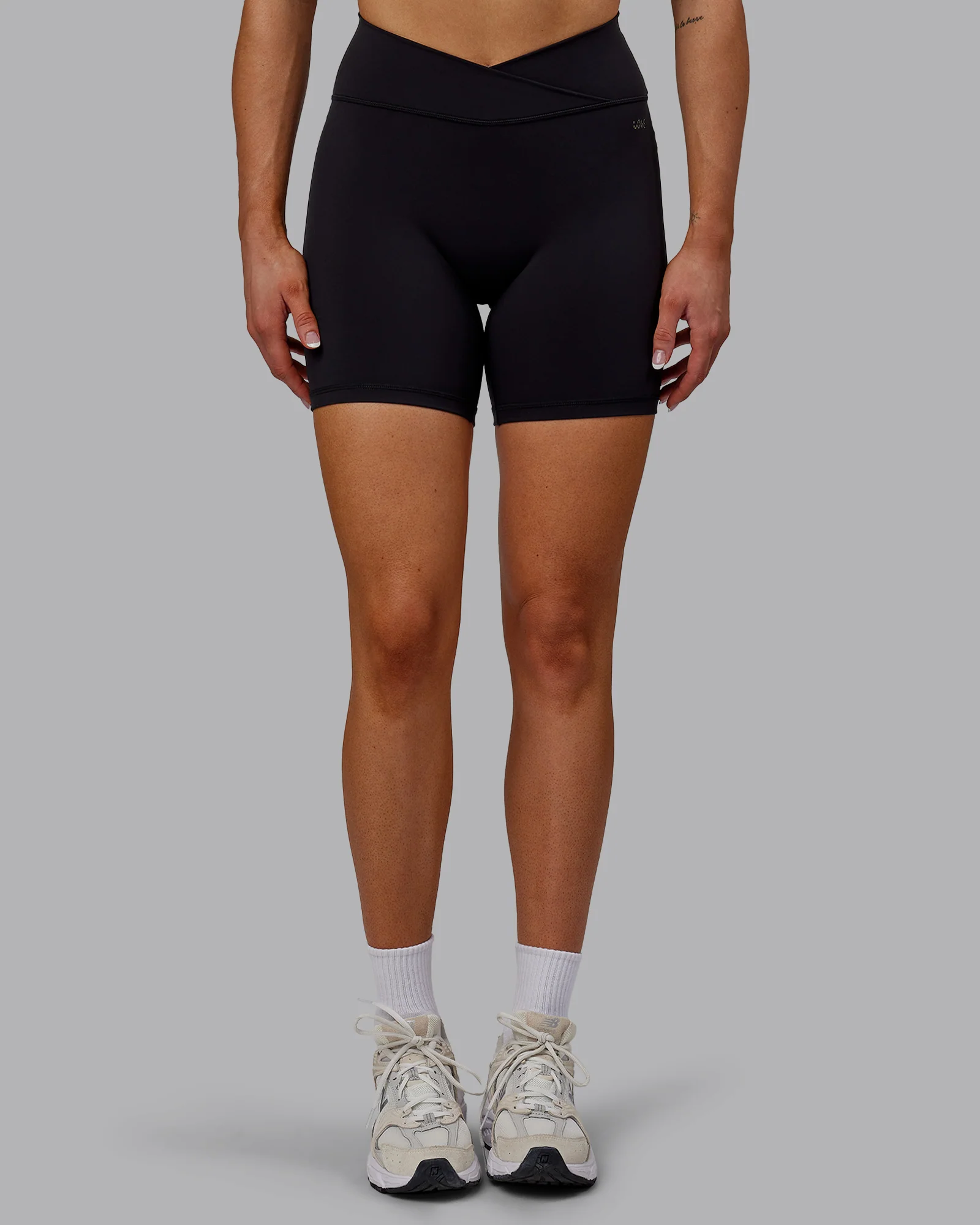 Sara Strike Ultra High-Rise Cross Over Waist 6" Short - Black