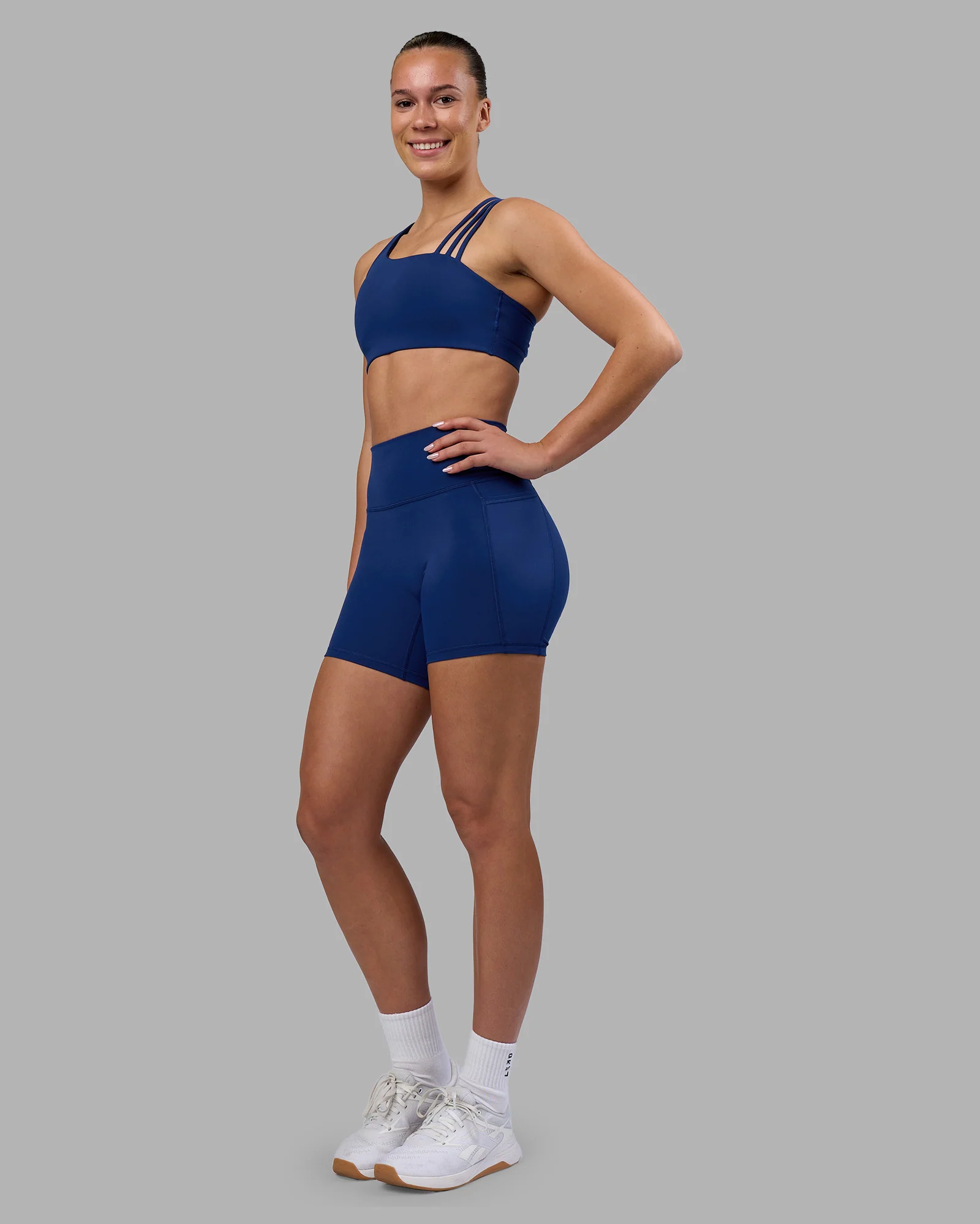 10955-fusion-ultra-high-rise-6-short-pockets-midnight-blue-3.webp Fusion Ultra High-Rise 6" Short Pockets - Midnight Blue