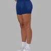 10955-fusion-ultra-high-rise-6-short-pockets-midnight-blue-7.webp Fusion Ultra High-Rise 6" Short Pockets - Midnight Blue