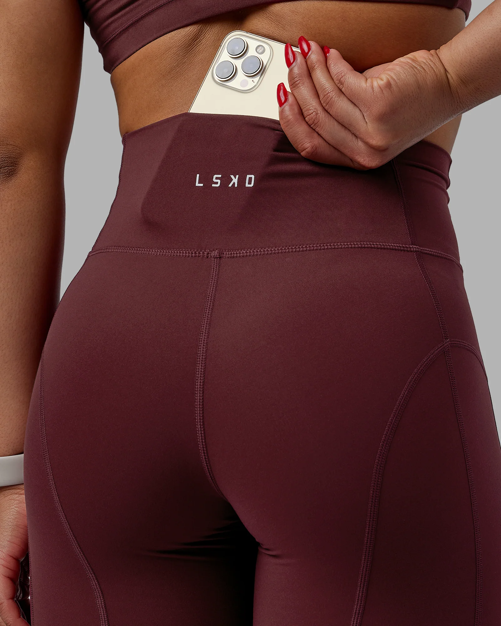 10982-bend-ultra-high-rise-6-short-dark-cherry-4.webp Bend Ultra High-Rise 6" Short - Dark Cherry