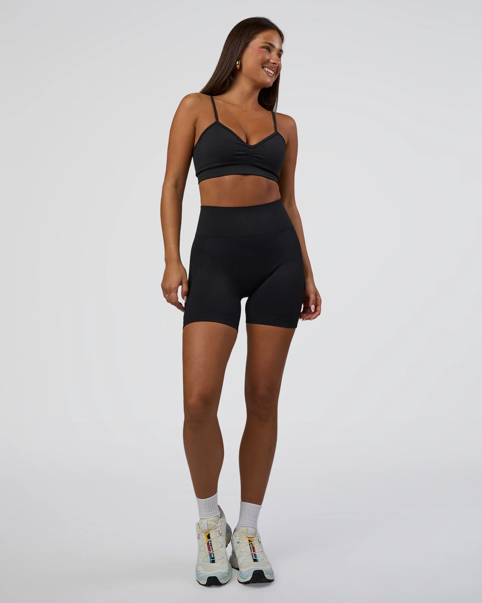 11068-surge-seamless-high-rise-6-short-black-4.webp Surge Seamless High-Rise 6" Short - Black