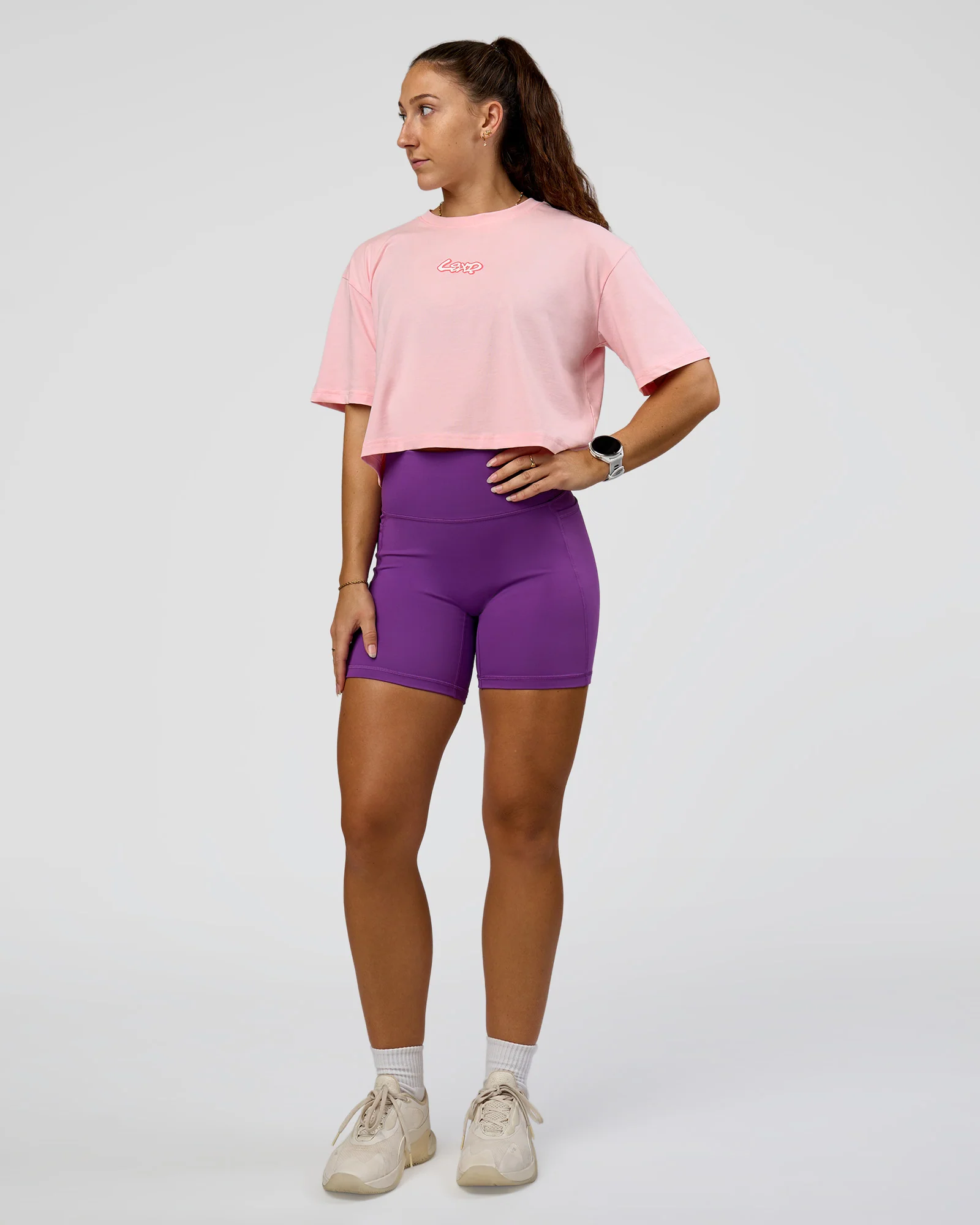 11077-fusion-ultra-high-rise-6-short-pockets-fresh-purple-3.webp Fusion Ultra High-Rise 6" Short Pockets - Fresh Purple