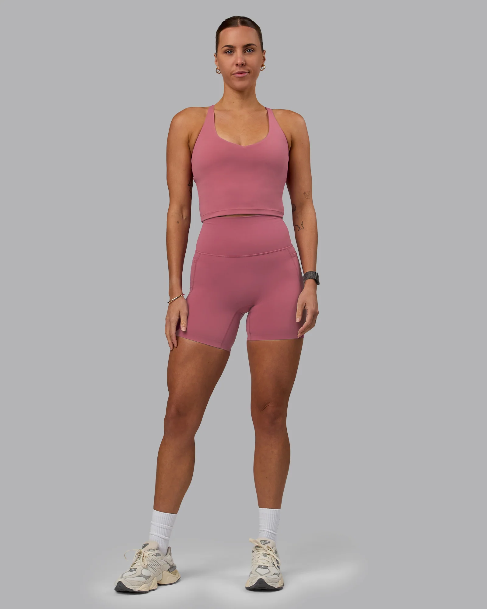 11104-elixir-ultra-high-rise-6-short-pockets-mauve-haze-7.webp Elixir Ultra High-Rise 6" Short Pockets - Mauve Haze