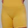 Fusion Ultra High-Rise 6" Short - Banana Cream