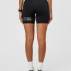 11185-fusion-hype-graphic-ultra-high-rise-6-short-pockets-black-alloy-10.webp Fusion Hype Graphic Ultra High-Rise 6" Short Pockets - Black-Alloy