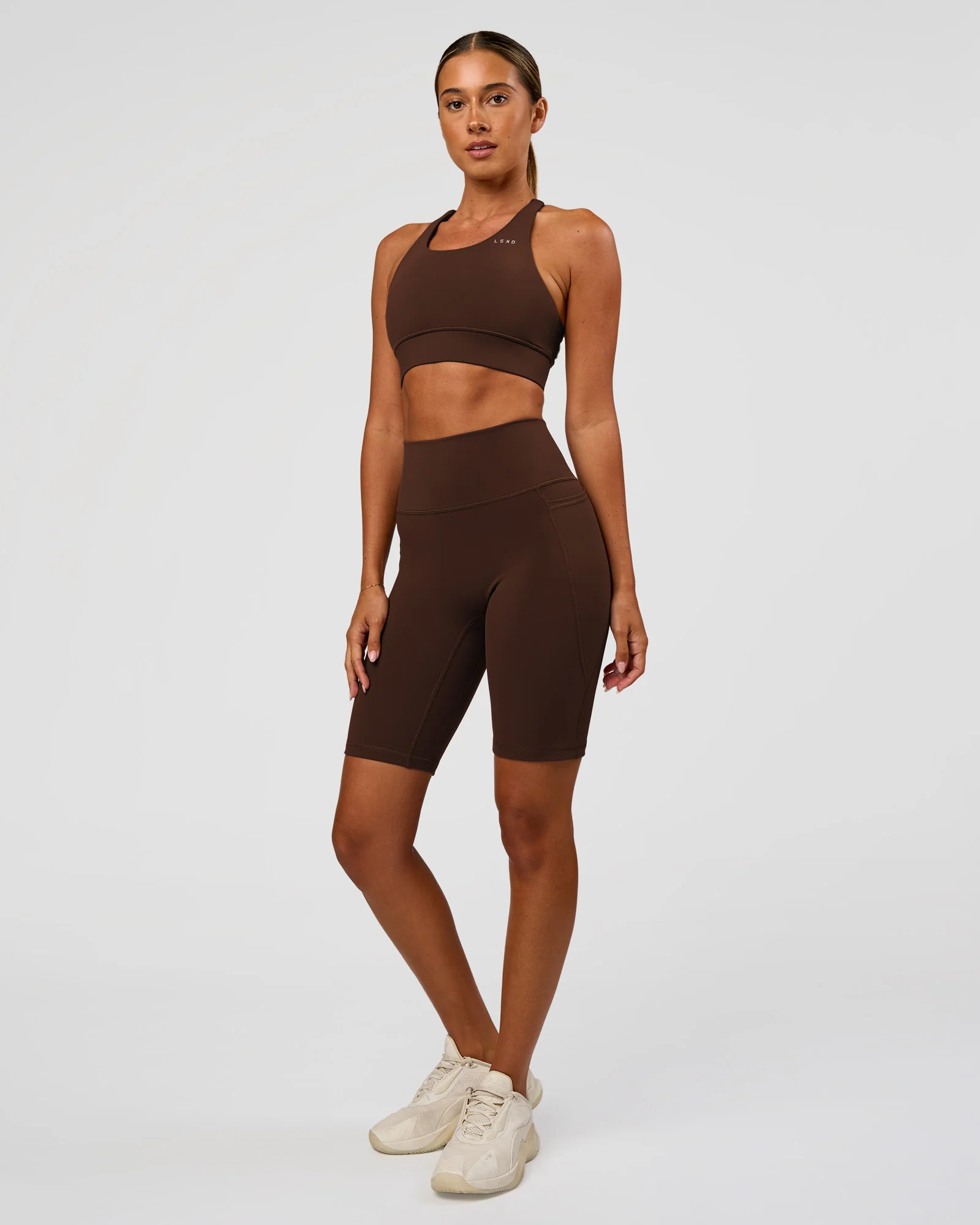 112-accelerate-sports-bra-hot-chocolate-4.webp Accelerate Sports Bra - Hot Chocolate
