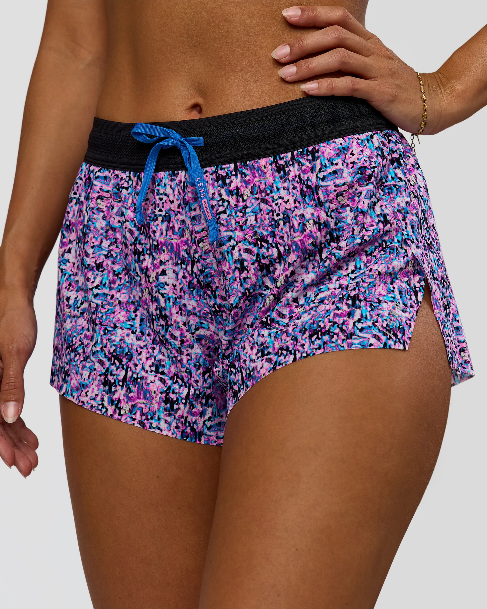 1120-accelerate-3-mid-rise-running-short-energy-print-blue-multi-8.webp Accelerate 3" Mid-Rise Running Short - Energy Print Blue Multi