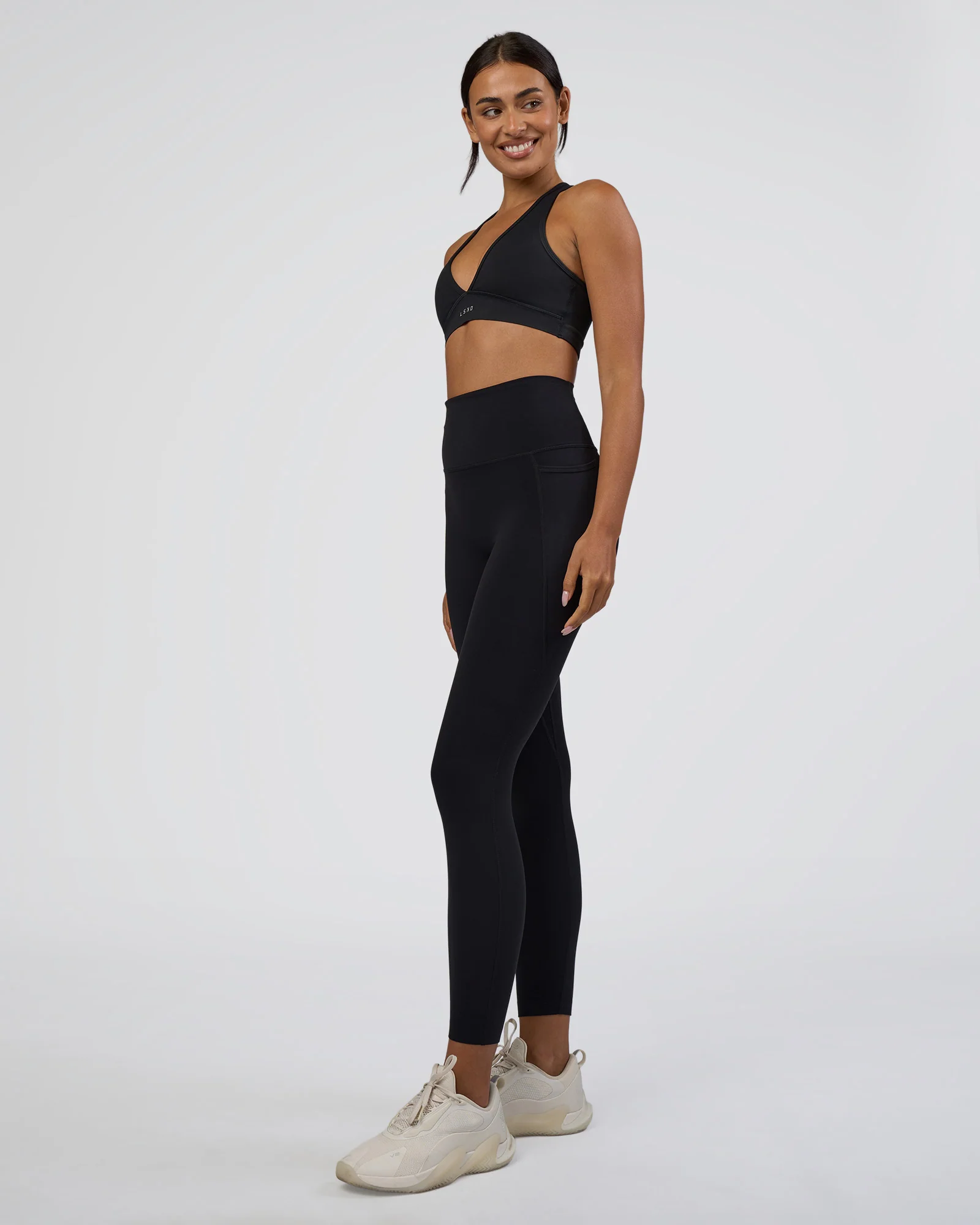 11257-elixir-ultra-high-rise-7-8-legging-pockets-black-2.webp Elixir Ultra High-Rise 7/8 Legging Pockets - Black