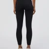 11257-elixir-ultra-high-rise-7-8-legging-pockets-black-4.webp Elixir Ultra High-Rise 7/8 Legging Pockets - Black