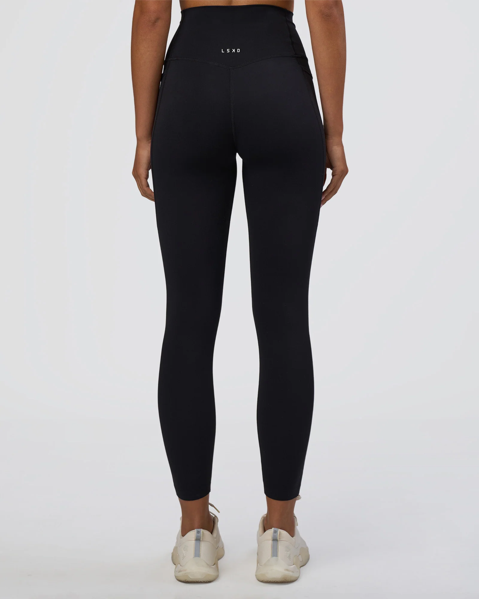 11257-elixir-ultra-high-rise-7-8-legging-pockets-black-4.webp Elixir Ultra High-Rise 7/8 Legging Pockets - Black