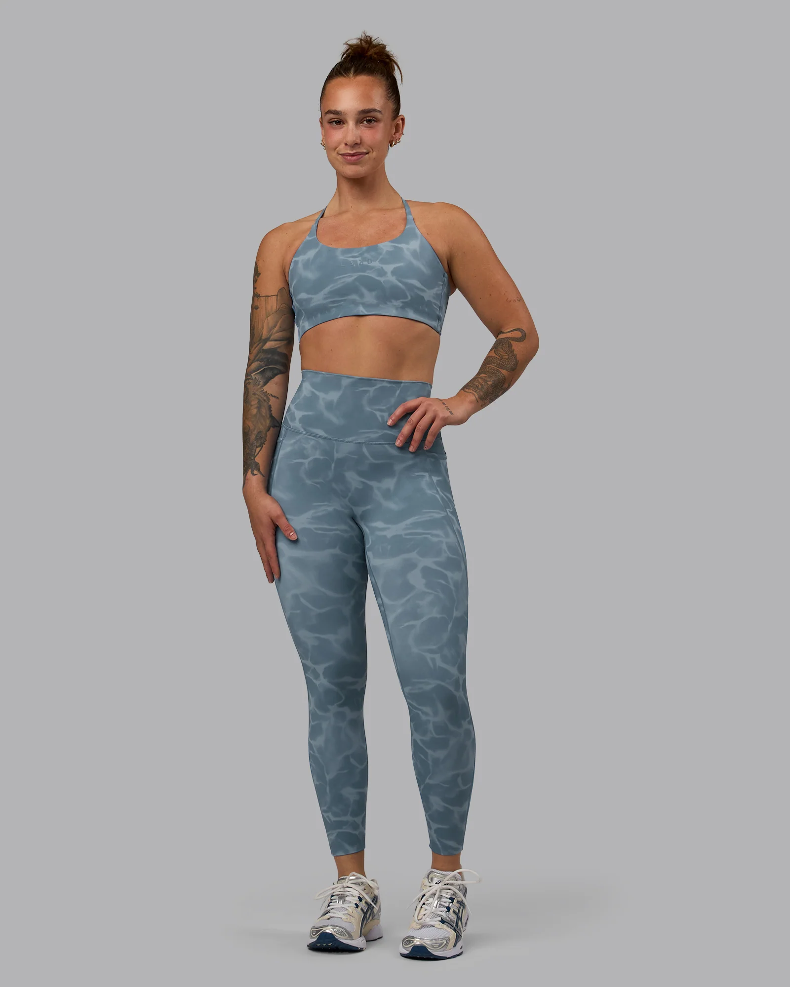 11266-elixir-ultra-high-rise-7-8-legging-pockets-tranquil-elemental-blue-1.webp Elixir Ultra High-Rise 7/8 Legging Pockets - Tranquil-Elemental Blue