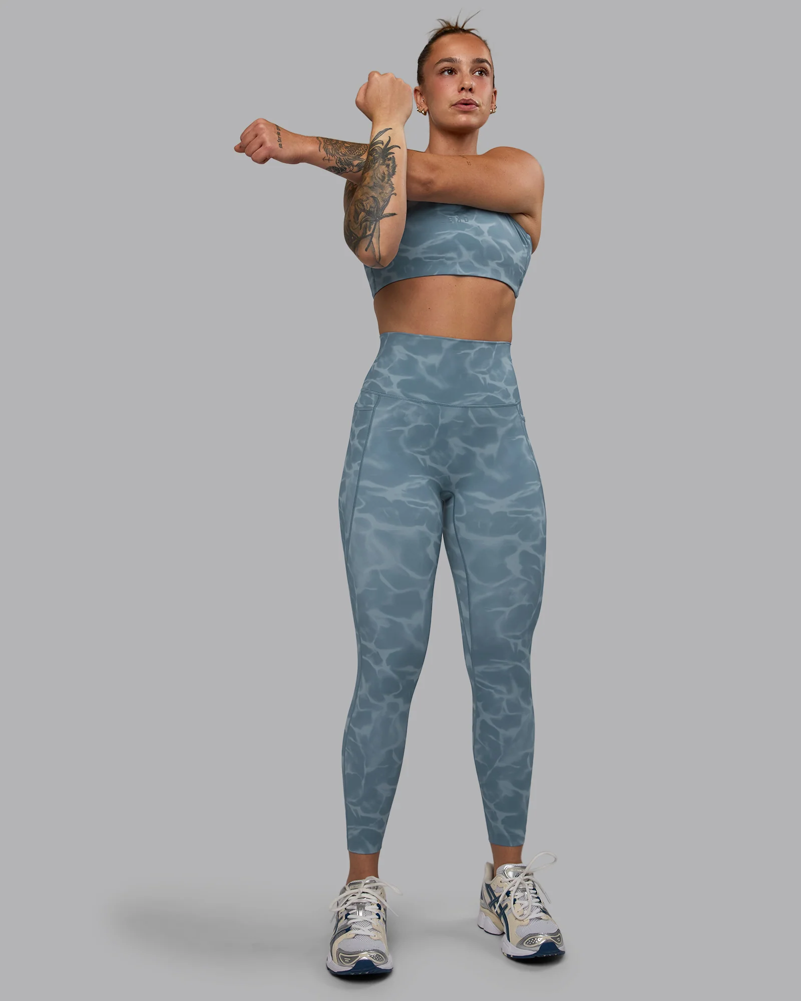 11266-elixir-ultra-high-rise-7-8-legging-pockets-tranquil-elemental-blue-6.webp Elixir Ultra High-Rise 7/8 Legging Pockets - Tranquil-Elemental Blue