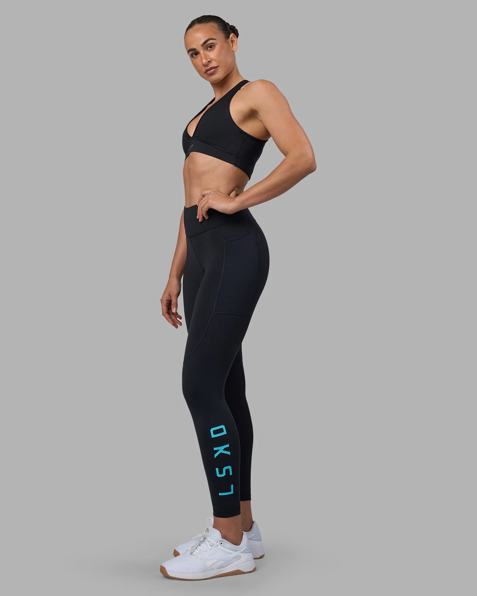 11329-rep-ultra-high-rise-7-8-legging-pockets-black-blue-atoll-5.webp Rep Ultra High-Rise 7/8 Legging Pockets - Black-Blue Atoll