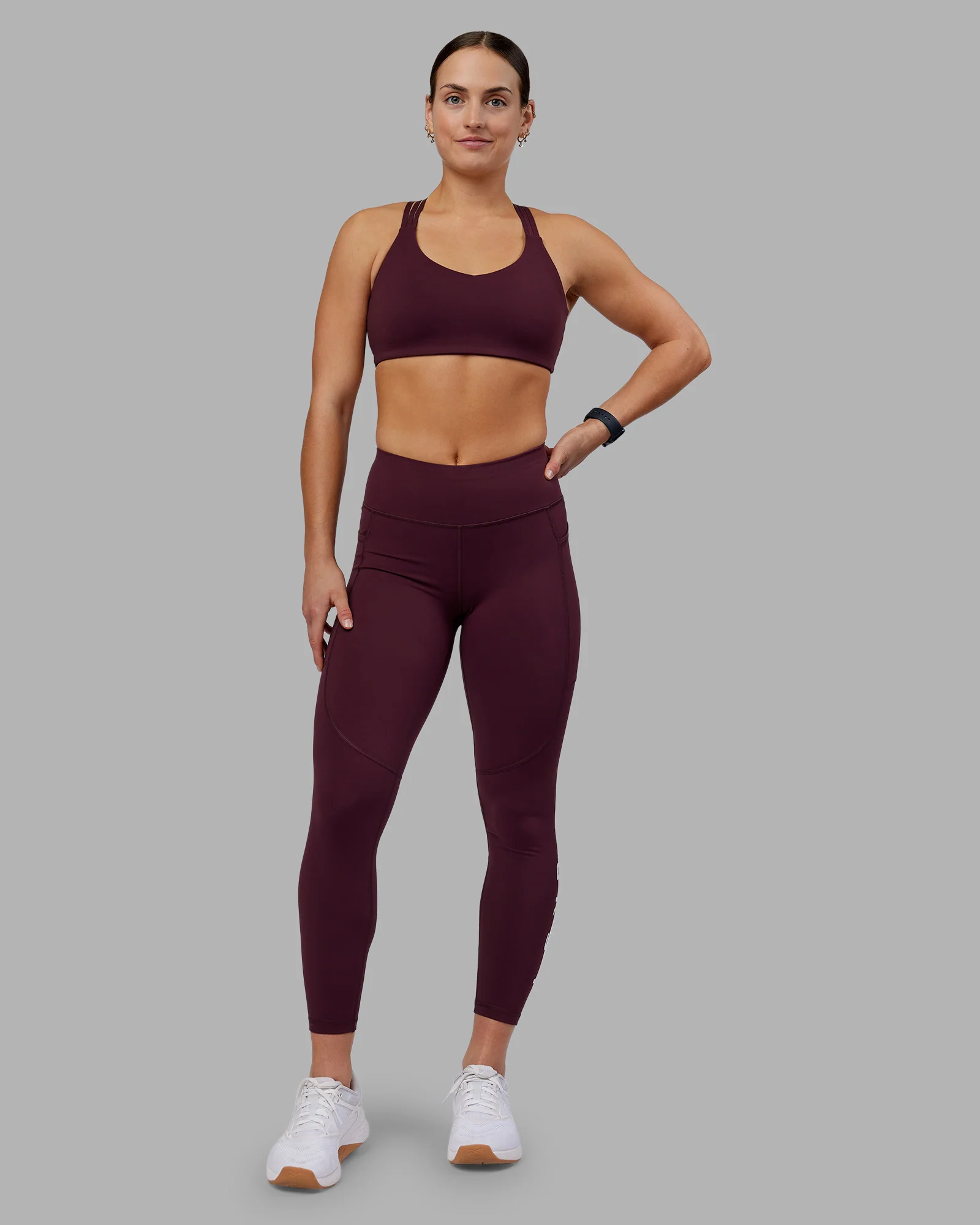 11338-rep-ultra-high-rise-7-8-legging-pockets-cherry-lacquer-white-5.webp Rep Ultra High-Rise 7/8 Legging Pockets - Cherry Lacquer-White