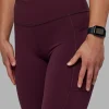11338-rep-ultra-high-rise-7-8-legging-pockets-cherry-lacquer-white-7.webp Rep Ultra High-Rise 7/8 Legging Pockets - Cherry Lacquer-White