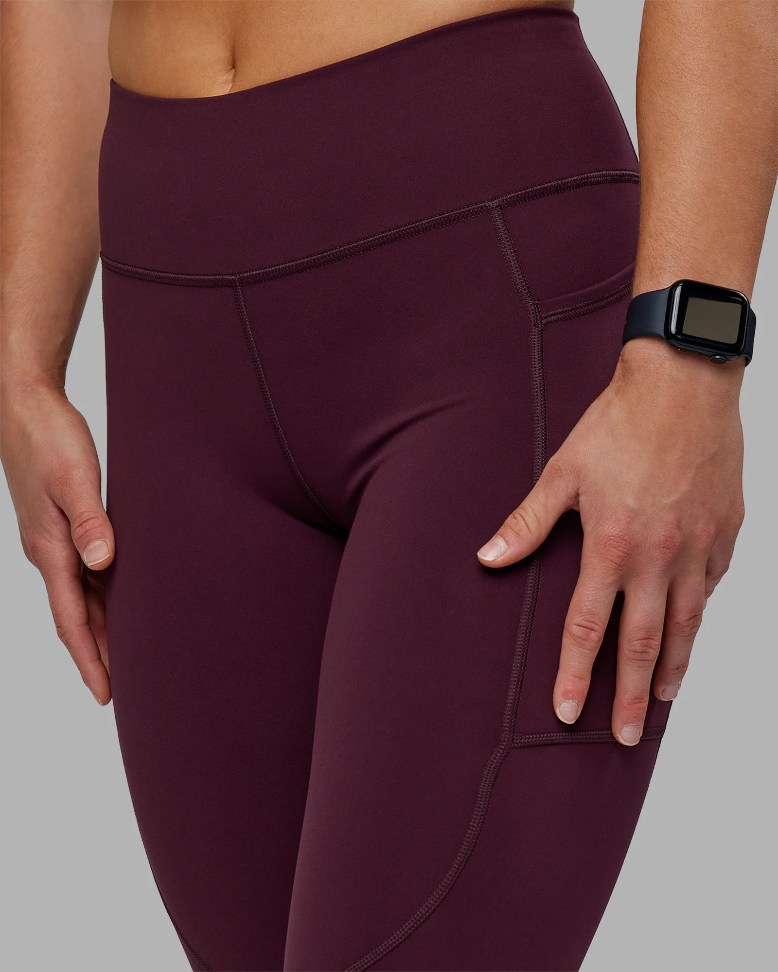 11338-rep-ultra-high-rise-7-8-legging-pockets-cherry-lacquer-white-7.webp Rep Ultra High-Rise 7/8 Legging Pockets - Cherry Lacquer-White