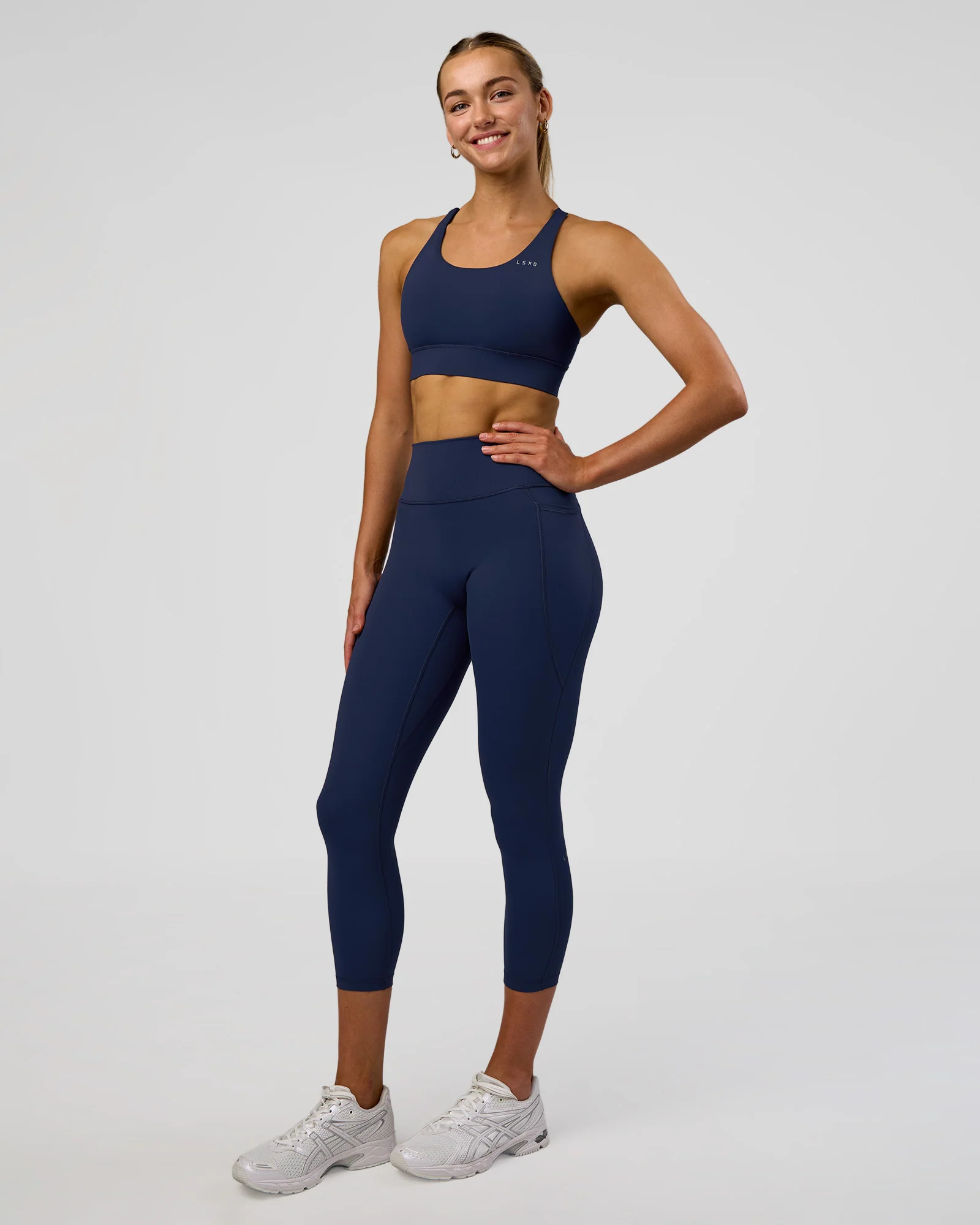 11356-fusion-ultra-high-rise-7-8-legging-pockets-future-navy-2.webp Fusion Ultra High-Rise 7/8 Legging Pockets - Future Navy