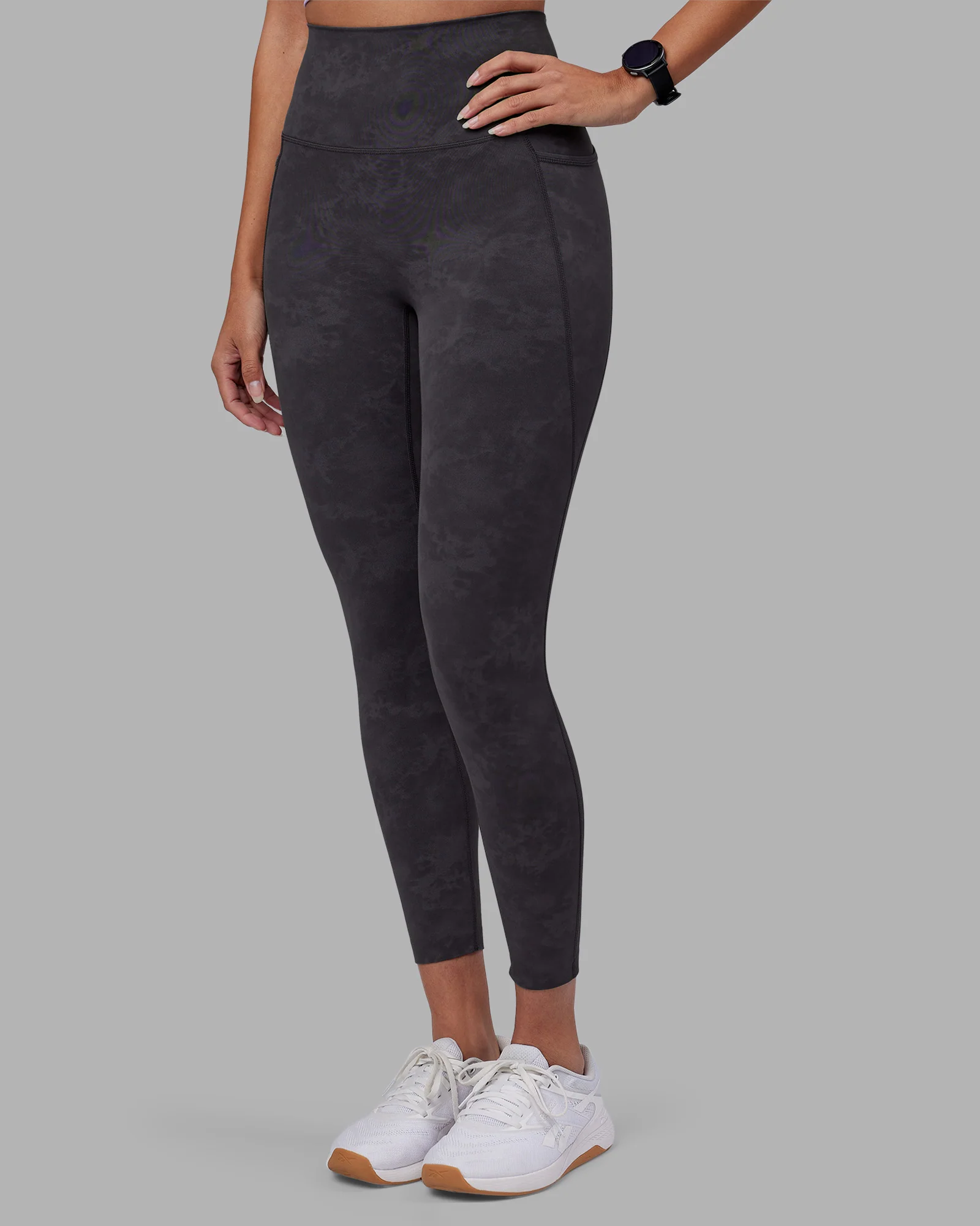 11410-elixir-ultra-high-rise-7-8-legging-pockets-dark-storm-wash-6.webp Elixir Ultra High-Rise 7/8 Legging Pockets - Dark Storm Wash