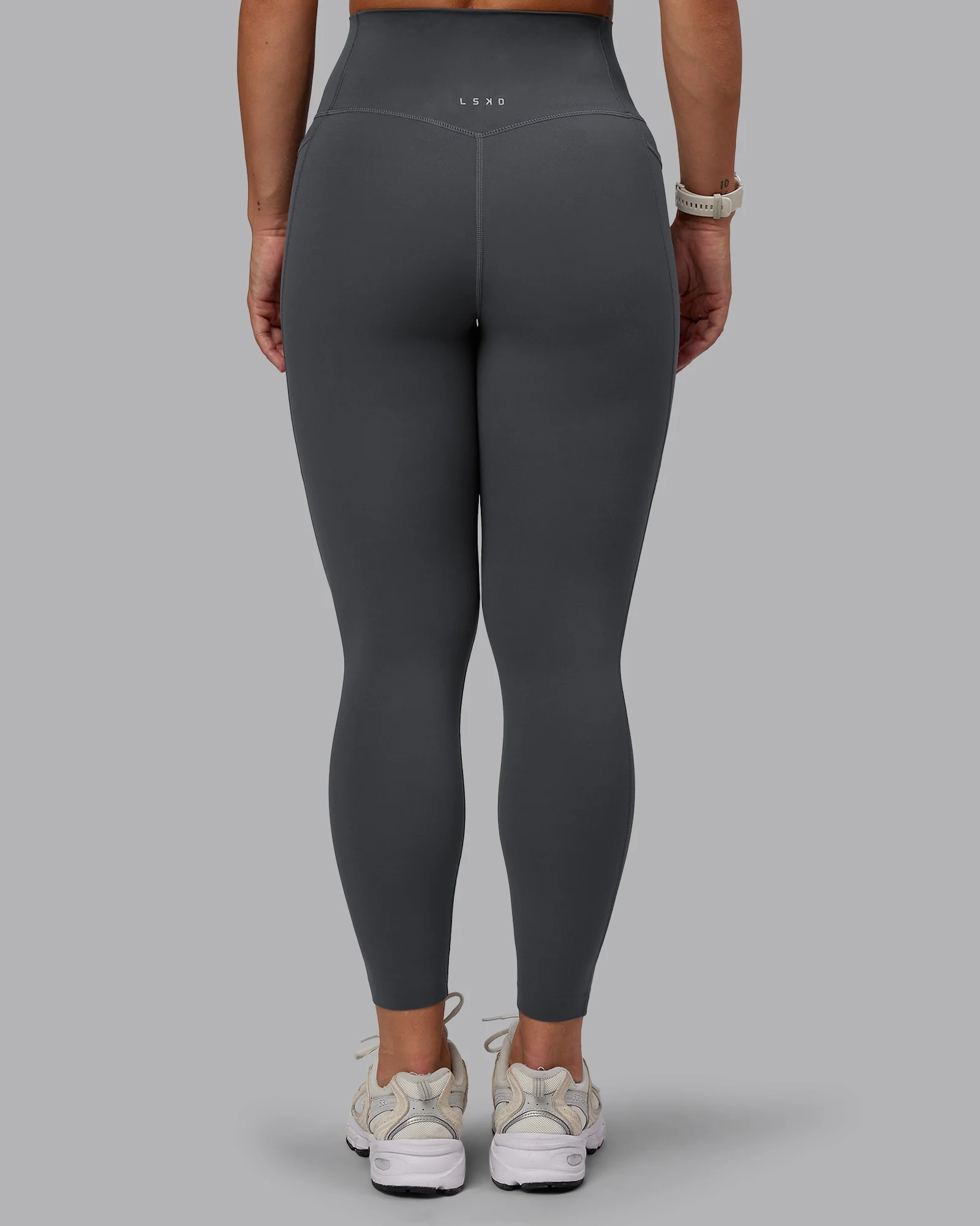 11428-elixir-ultra-high-rise-7-8-legging-pockets-dark-storm-4.webp Elixir Ultra High-Rise 7/8 Legging Pockets - Dark Storm