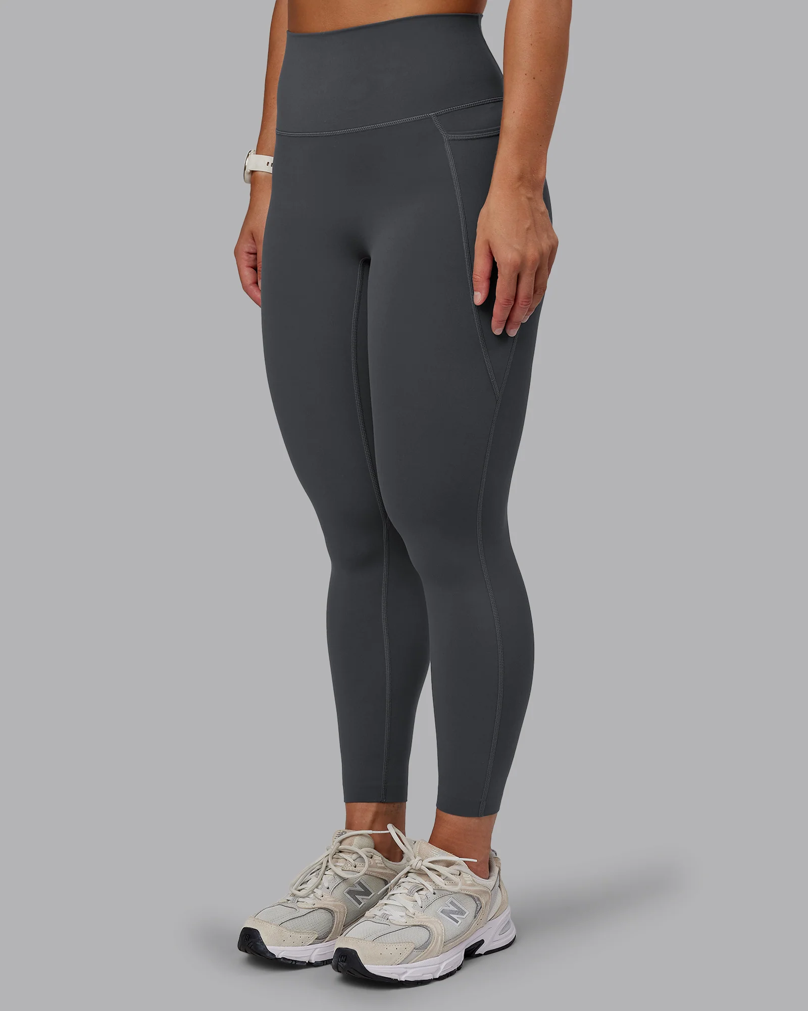 11428-elixir-ultra-high-rise-7-8-legging-pockets-dark-storm-6.webp Elixir Ultra High-Rise 7/8 Legging Pockets - Dark Storm