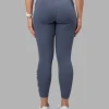 11455-rep-ultra-high-rise-7-8-legging-pockets-night-shadow-white-4.webp Rep Ultra High-Rise 7/8 Legging Pockets - Night Shadow-White