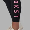 11482-rep-ultra-high-rise-7-8-legging-pockets-black-candy-pink-2.webp Rep Ultra High-Rise 7/8 Legging Pockets - Black-Candy Pink