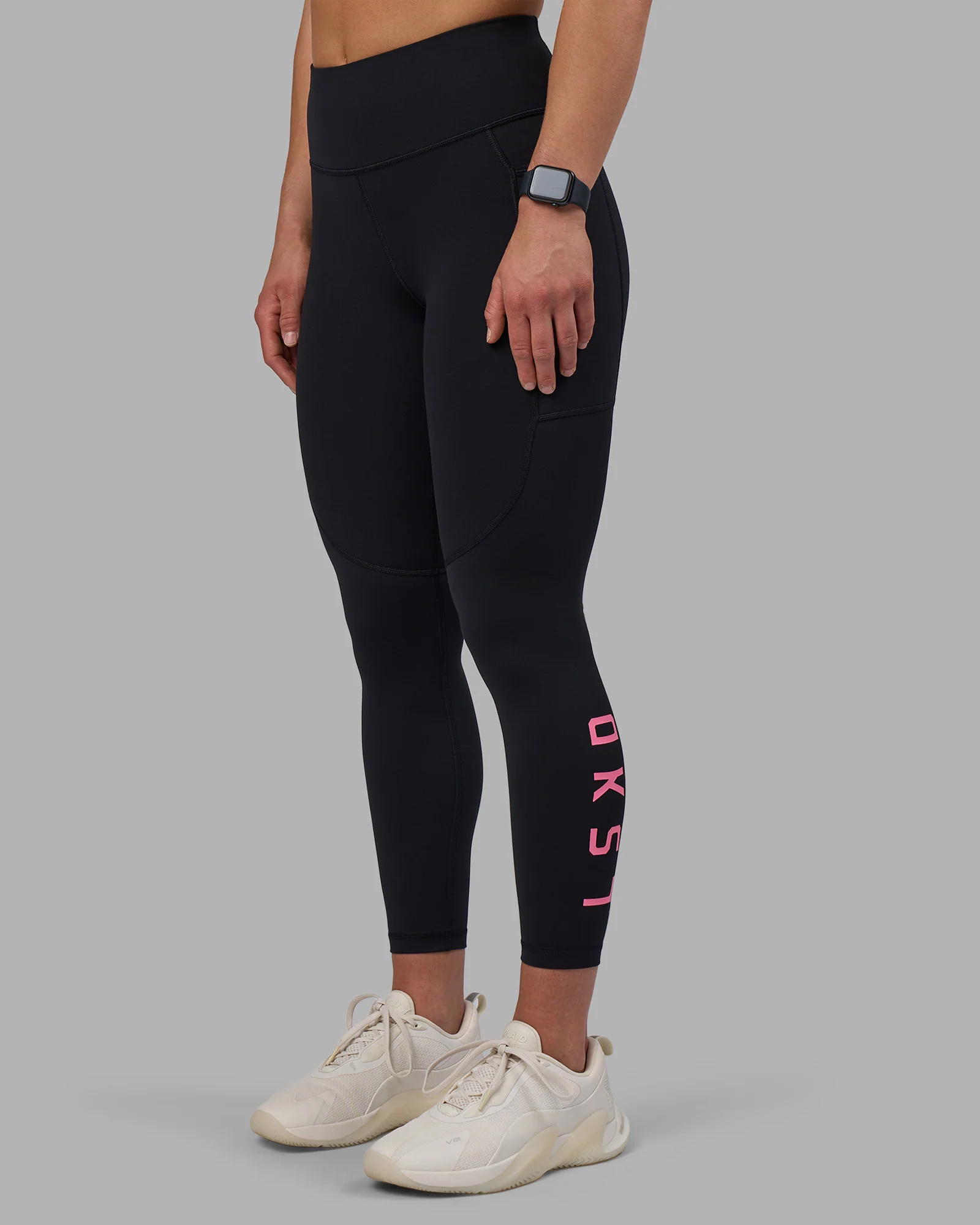 11482-rep-ultra-high-rise-7-8-legging-pockets-black-candy-pink-7.webp Rep Ultra High-Rise 7/8 Legging Pockets - Black-Candy Pink