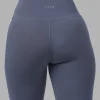 11558-fusion-ultra-high-rise-7-8-legging-night-shadow-7.webp Fusion Ultra High-Rise 7/8 Legging - Night Shadow
