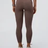 11603-fusion-ultra-high-rise-7-8-legging-pockets-peppercorn-4.webp Fusion Ultra High-Rise 7/8 Legging Pockets - Peppercorn