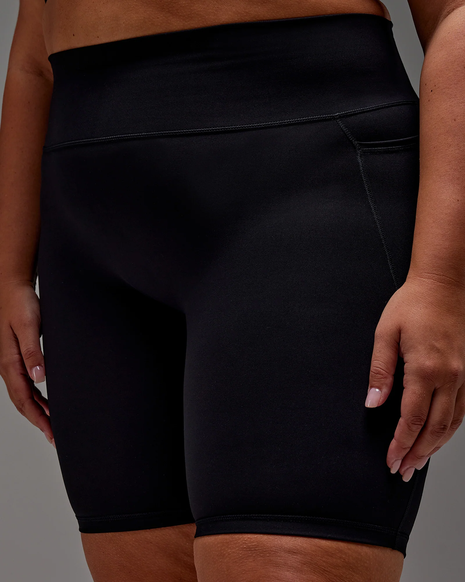 11657-fusion-ultra-high-rise-9-short-pockets-black-13.webp Fusion Ultra High-Rise 9" Short Pockets - Black