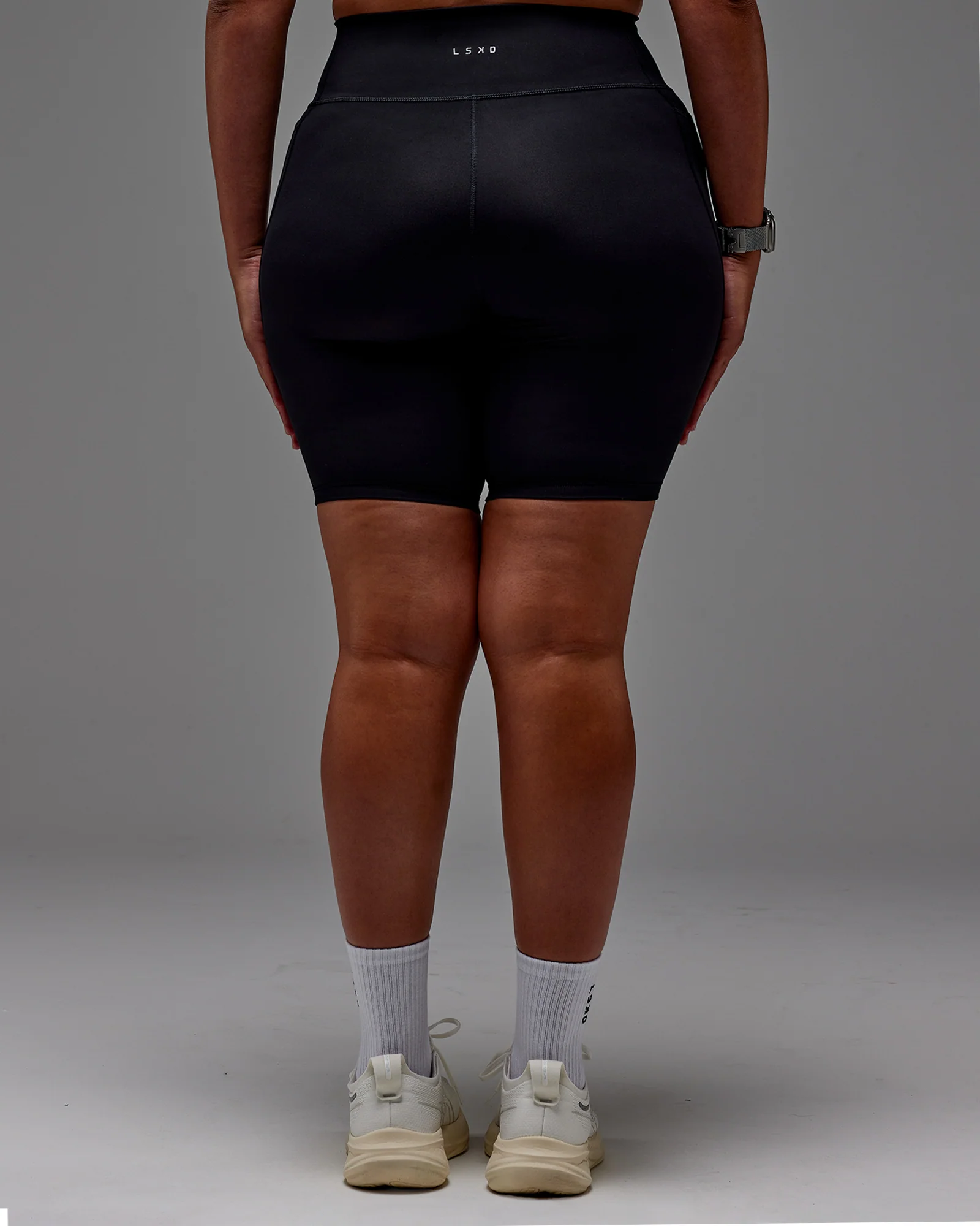 11657-fusion-ultra-high-rise-9-short-pockets-black-34.webp Fusion Ultra High-Rise 9" Short Pockets - Black
