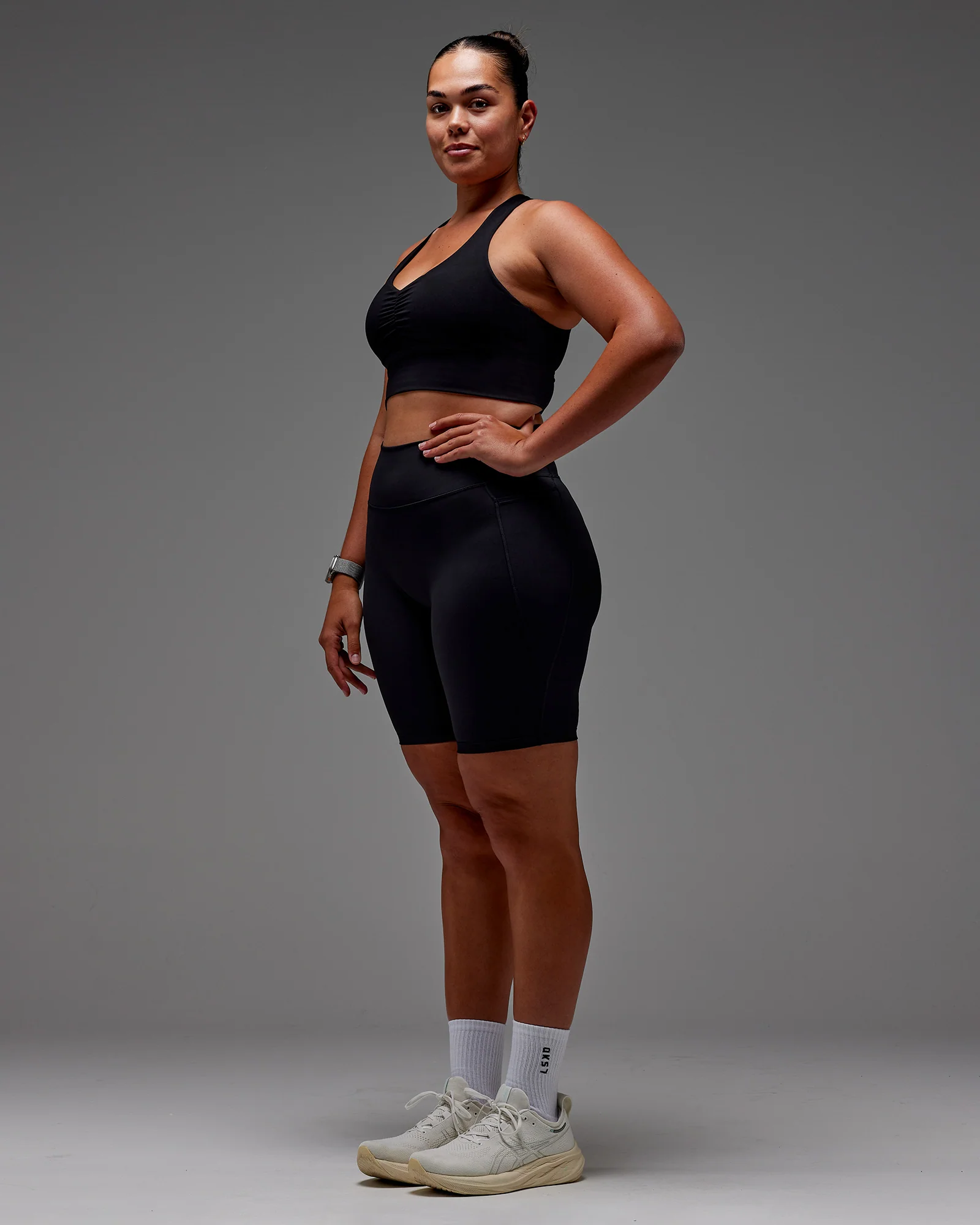 11657-fusion-ultra-high-rise-9-short-pockets-black-37.webp Fusion Ultra High-Rise 9" Short Pockets - Black