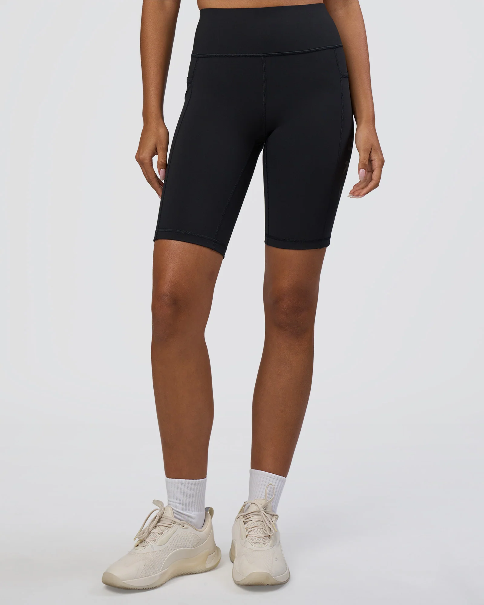 11666-rep-ultra-high-rise-9-short-pockets-black-black-7.webp Rep Ultra High-Rise 9" Short Pockets - Black-Black