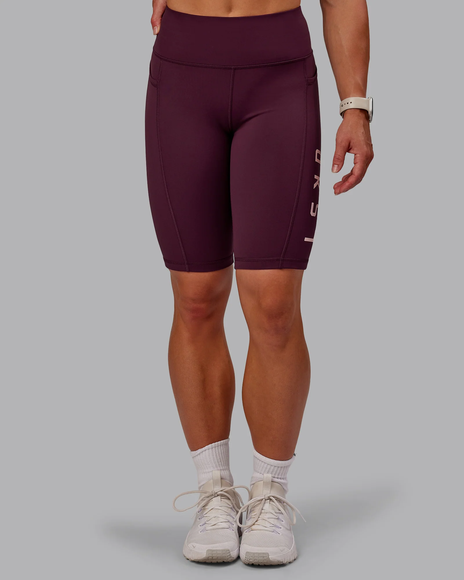 11702-rep-ultra-high-rise-9-short-pockets-cherry-lacquer-marshmallow-8.webp Rep Ultra High-Rise 9" Short Pockets - Cherry Lacquer-Marshmallow