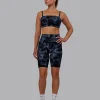 11738-fusion-ultra-high-rise-9-short-pockets-tie-dye-midnight-2.webp Fusion Ultra High-Rise 9" Short Pockets - Tie Dye-Midnight