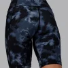 11738-fusion-ultra-high-rise-9-short-pockets-tie-dye-midnight-7.webp Fusion Ultra High-Rise 9" Short Pockets - Tie Dye-Midnight