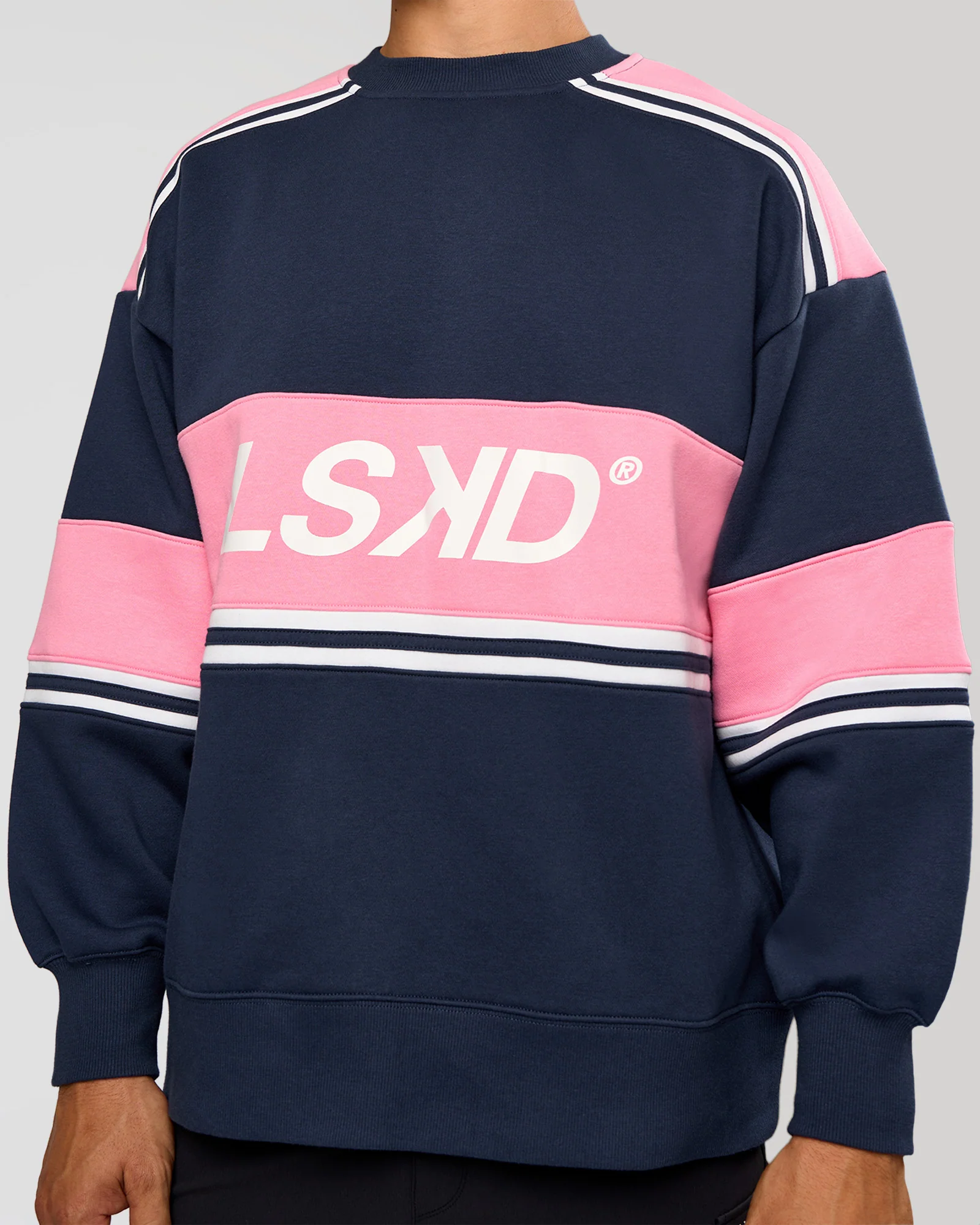 11747-a-team-sweater-oversize-future-navy-candy-pink-10.webp A-Team Sweater Oversize - Future Navy-Candy Pink