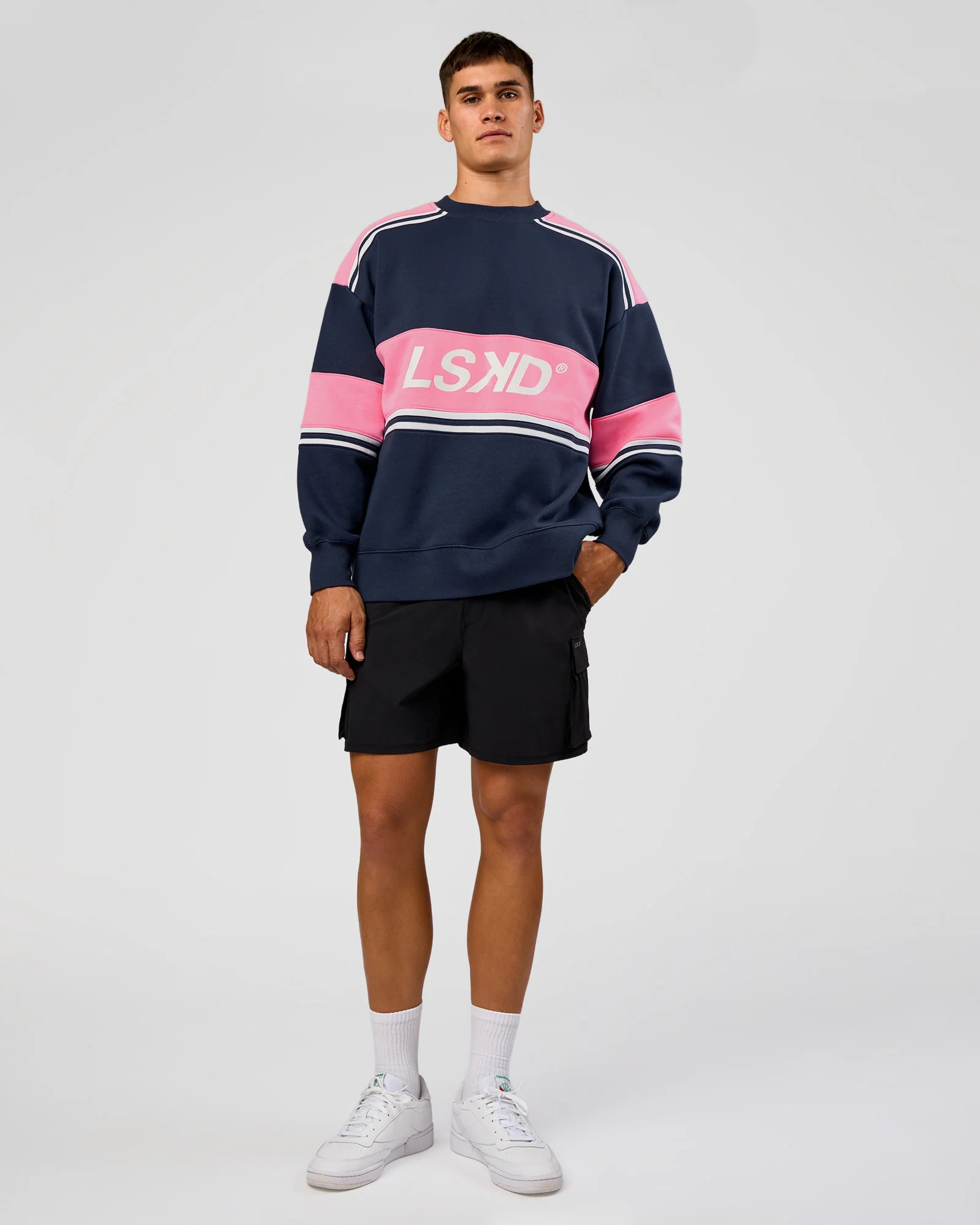 11747-a-team-sweater-oversize-future-navy-candy-pink-3.webp A-Team Sweater Oversize - Future Navy-Candy Pink