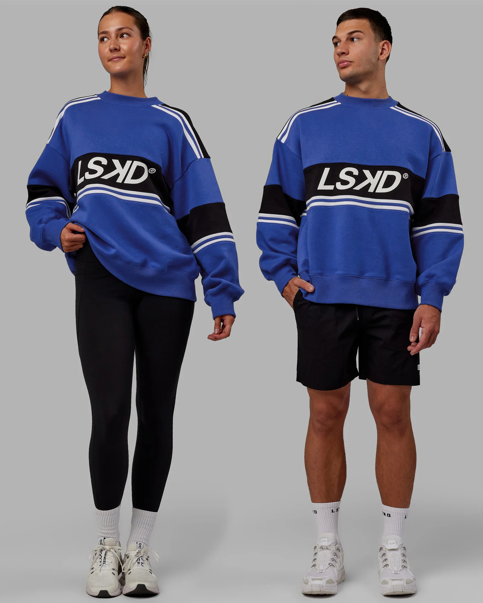 11801-unisex-a-team-sweater-oversize-power-cobalt-black-1.webp Unisex A-Team Sweater Oversize - Power Cobalt-Black