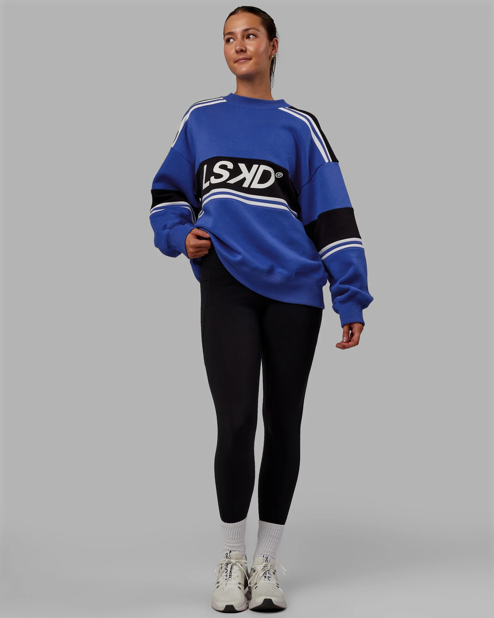11801-unisex-a-team-sweater-oversize-power-cobalt-black-11.webp Unisex A-Team Sweater Oversize - Power Cobalt-Black