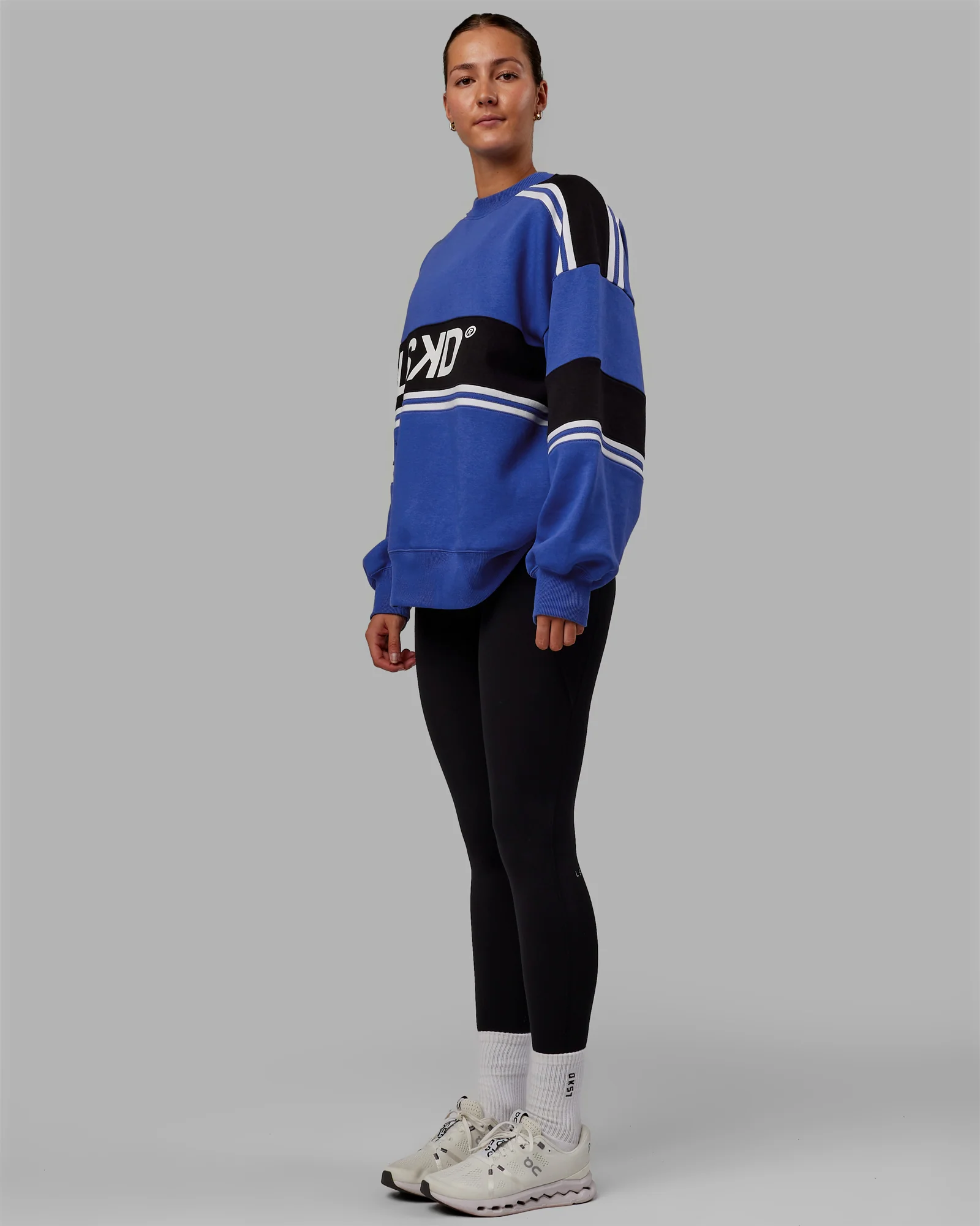 11801-unisex-a-team-sweater-oversize-power-cobalt-black-5.webp Unisex A-Team Sweater Oversize - Power Cobalt-Black