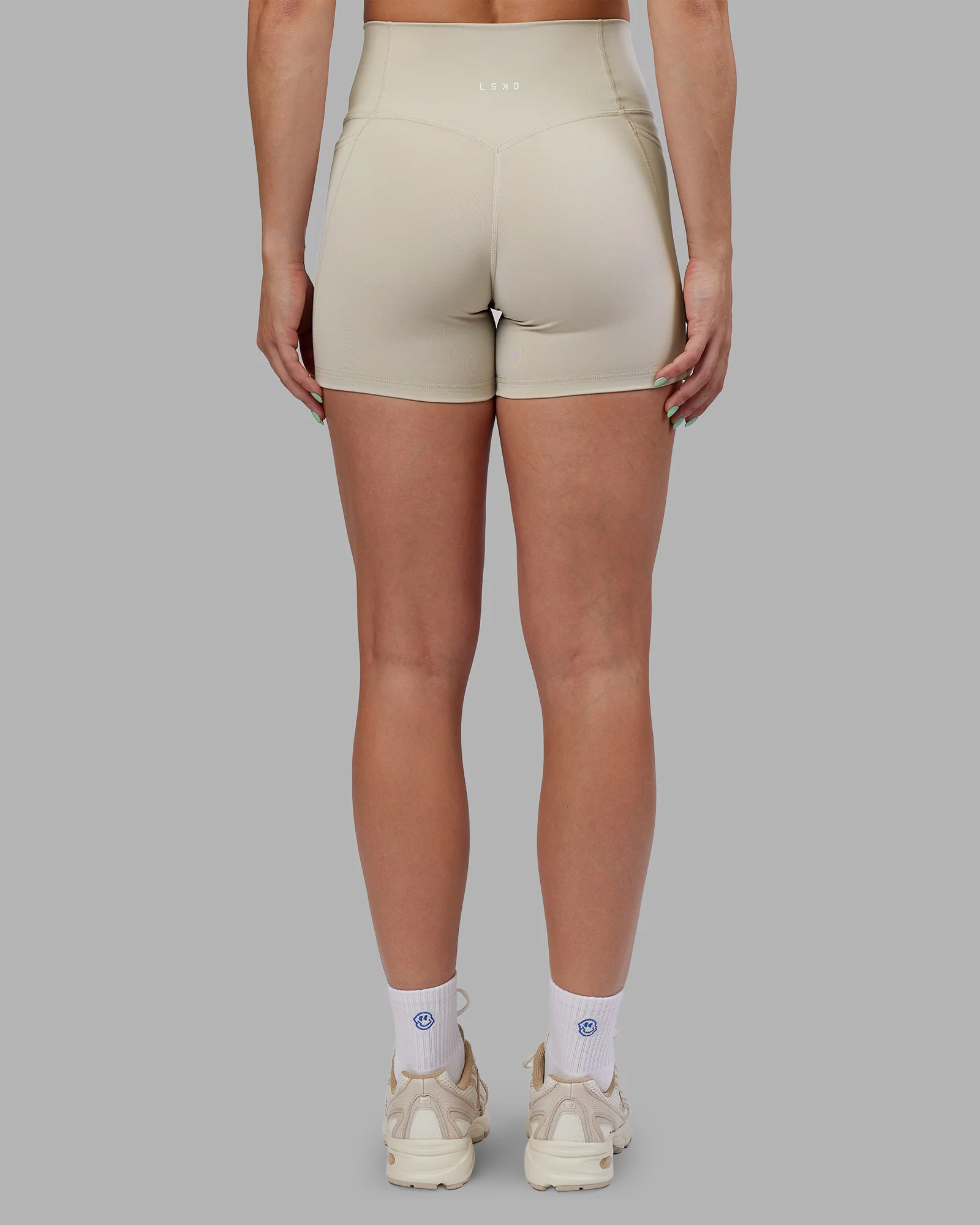 11828-abs-fusion-high-rise-4-short-pockets-shale-beige-5.webp Abs Fusion High-Rise 4" Short Pockets - Shale Beige