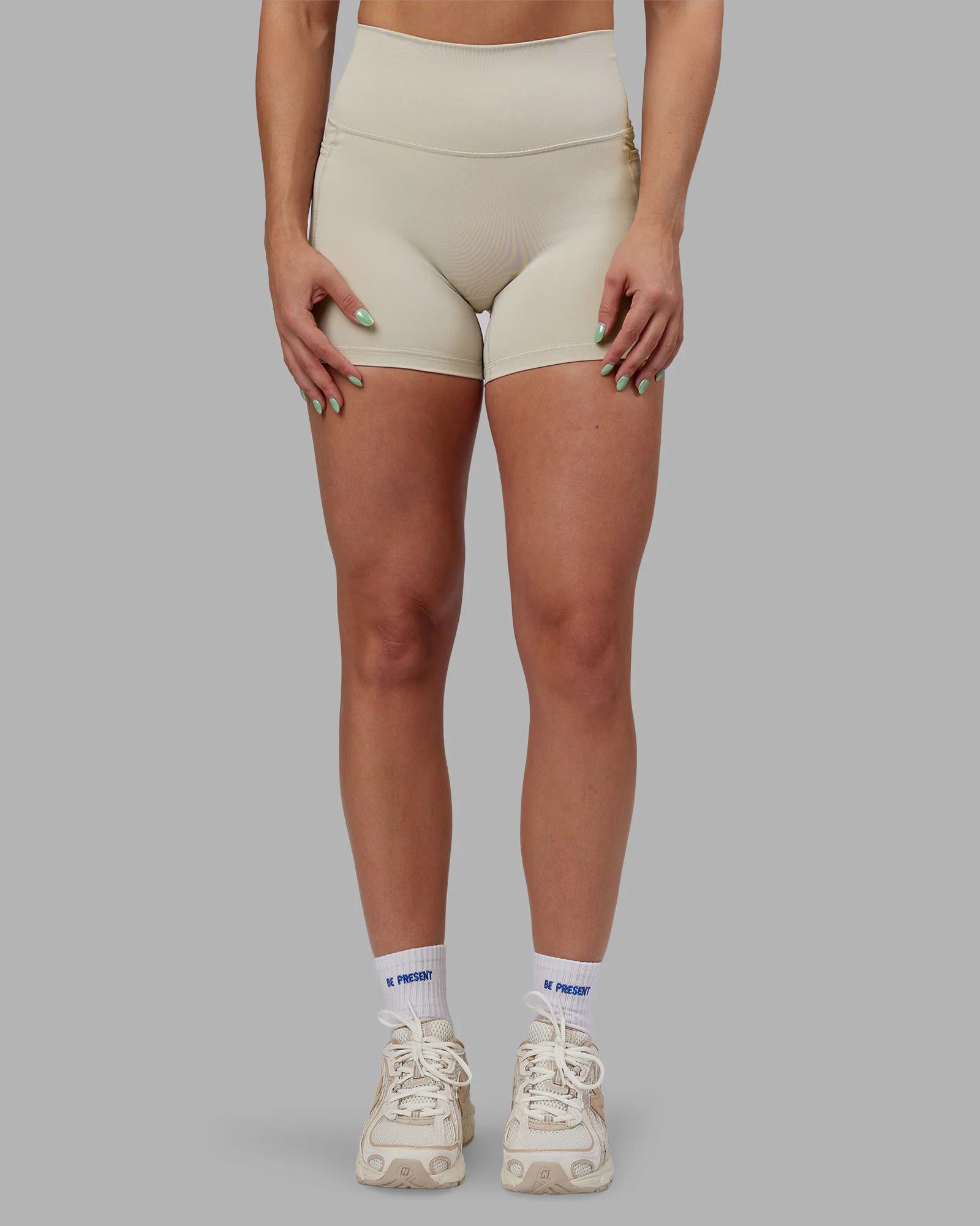 11828-abs-fusion-high-rise-4-short-pockets-shale-beige-8.webp Abs Fusion High-Rise 4" Short Pockets - Shale Beige