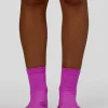 11900-race-fast-performance-quarter-socks-ultra-fuchsia-reflective-4.webp Race Fast Performance Quarter Socks - Ultra Fuchsia-Reflective
