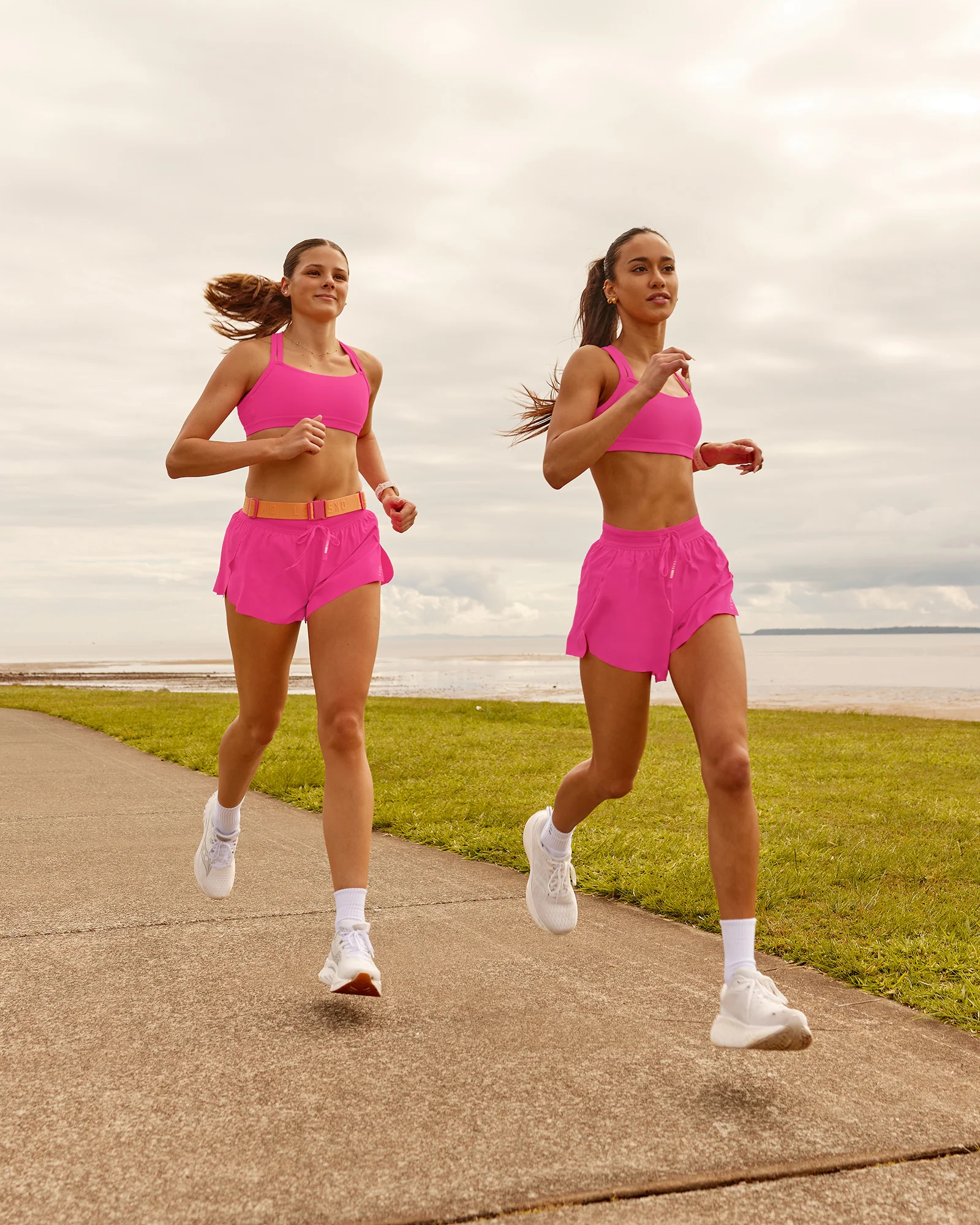 12037-accelerate-3-high-rise-running-short-ultra-pink-8.webp Accelerate 3" High-Rise Running Short - Ultra Pink