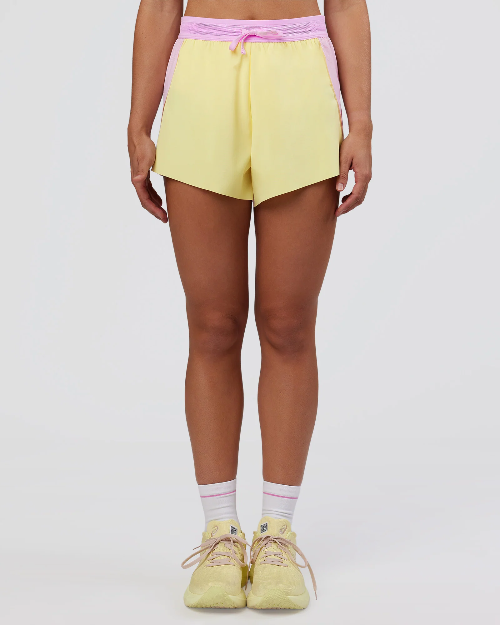 12323-accelerate-3-high-rise-running-short-marshmallow-lemon-6.webp Accelerate 3" High-Rise Running Short - Marshmallow-Lemon