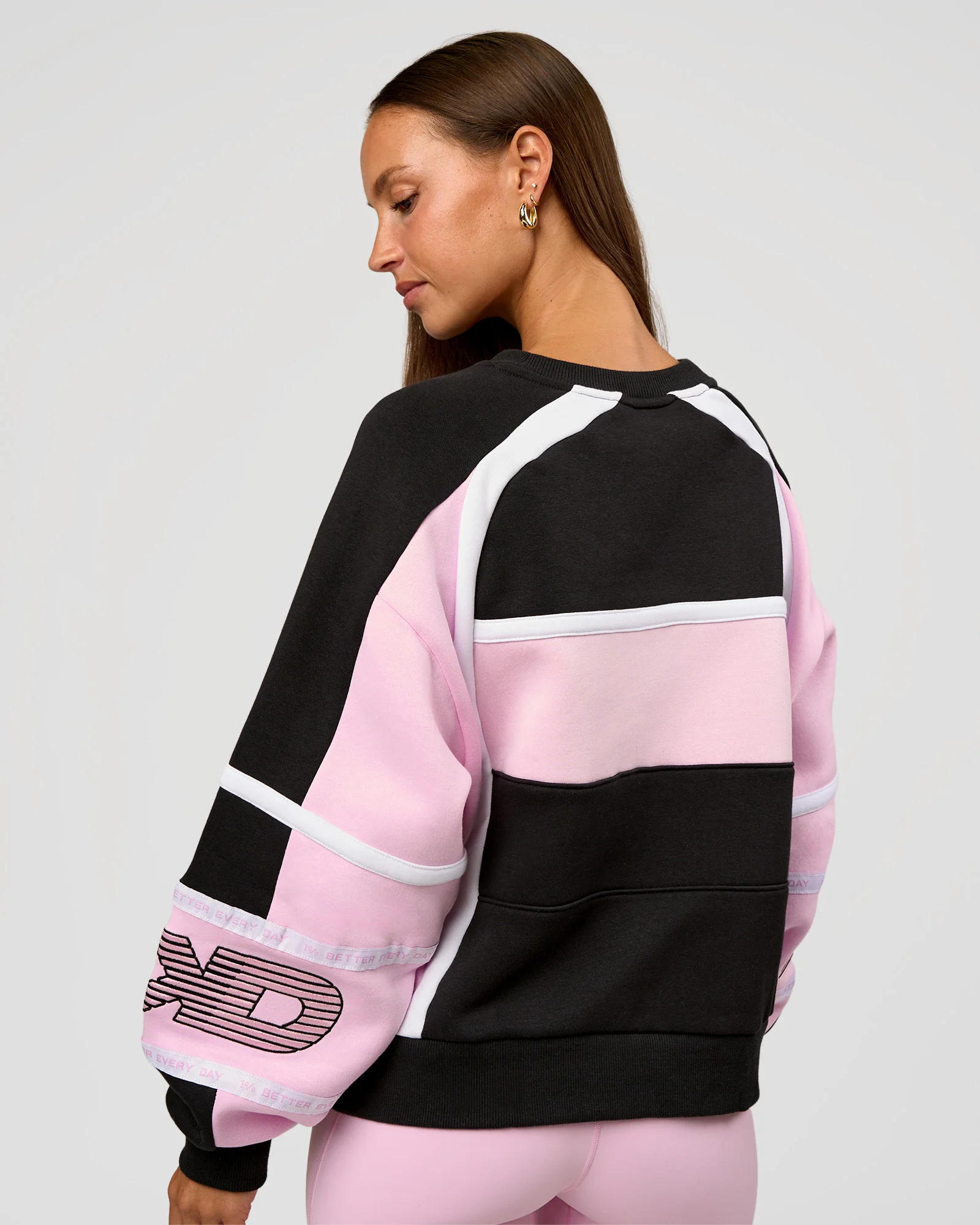 12368-power-sweater-caviar-marshmallow-3.webp Power Sweater - Caviar-Marshmallow