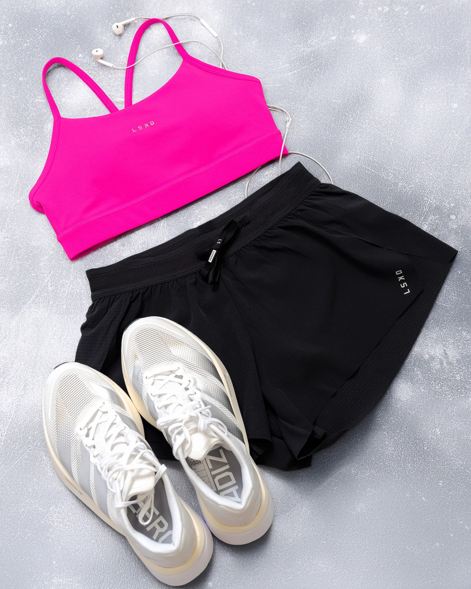 12395-lift-sports-bra-ultra-pink-3.webp Lift Sports Bra - Ultra Pink