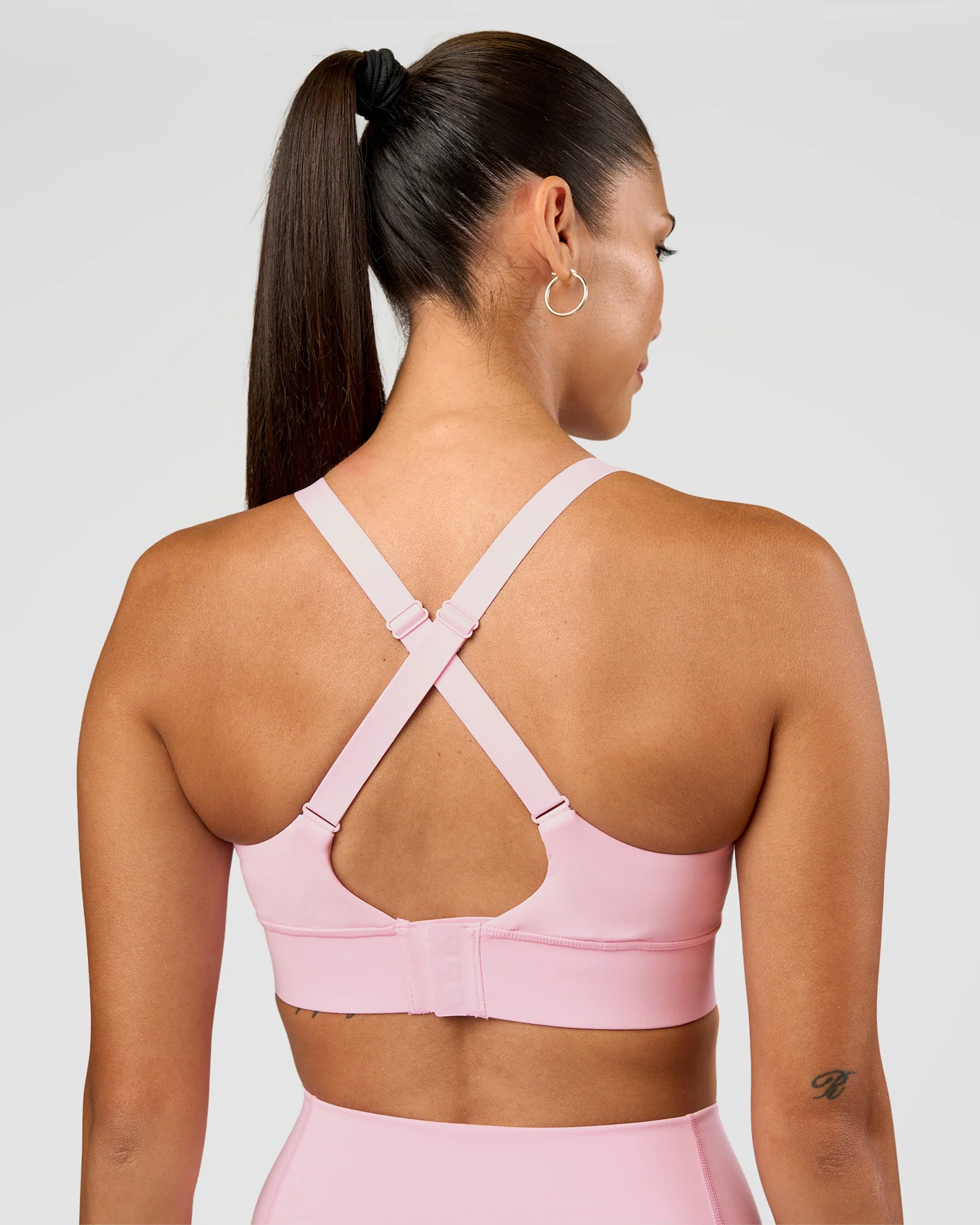 12404-accelerate-sports-bra-marshmallow-2.webp Accelerate Sports Bra - Marshmallow