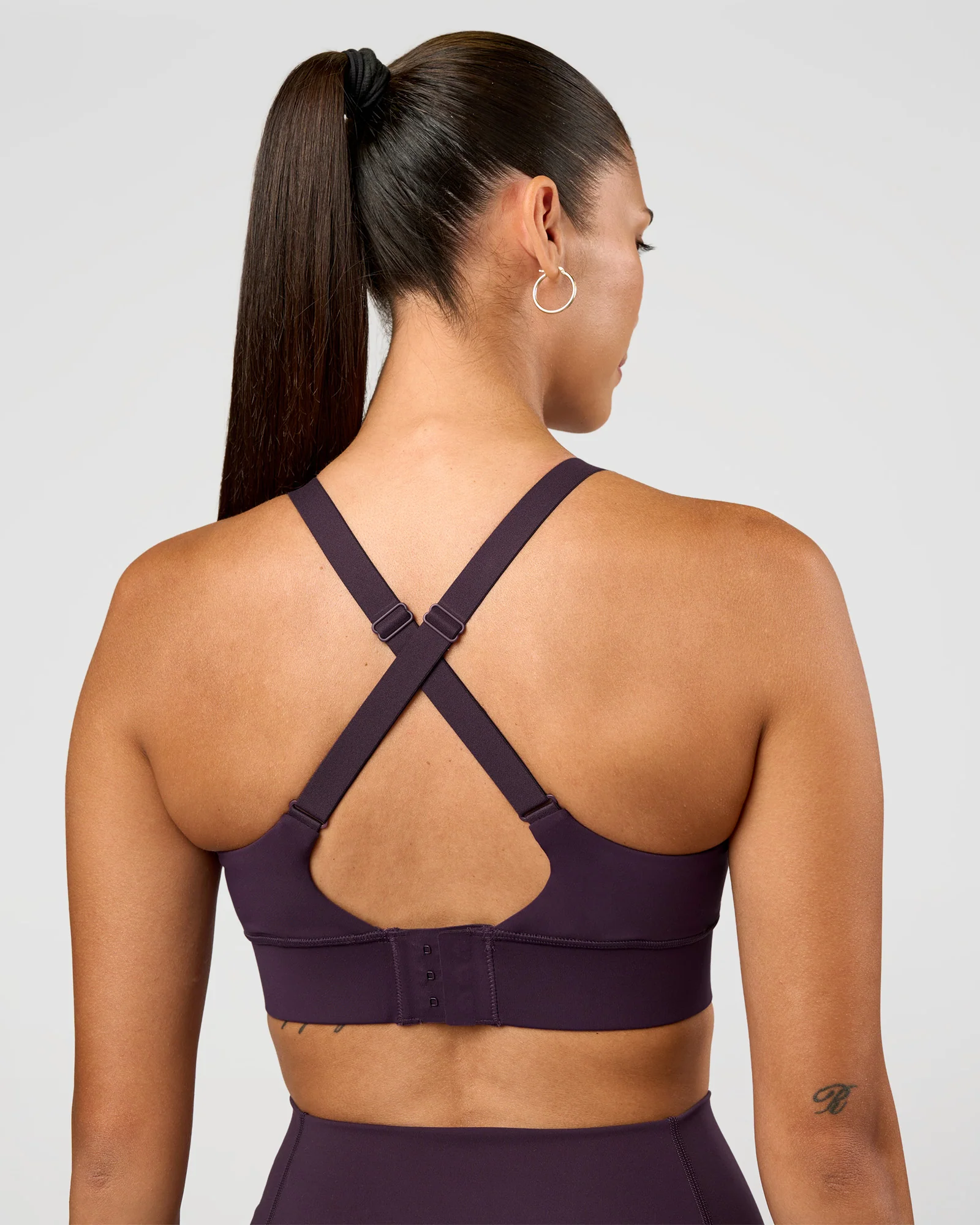 Accelerate Sports Bra - Midnight Plum
